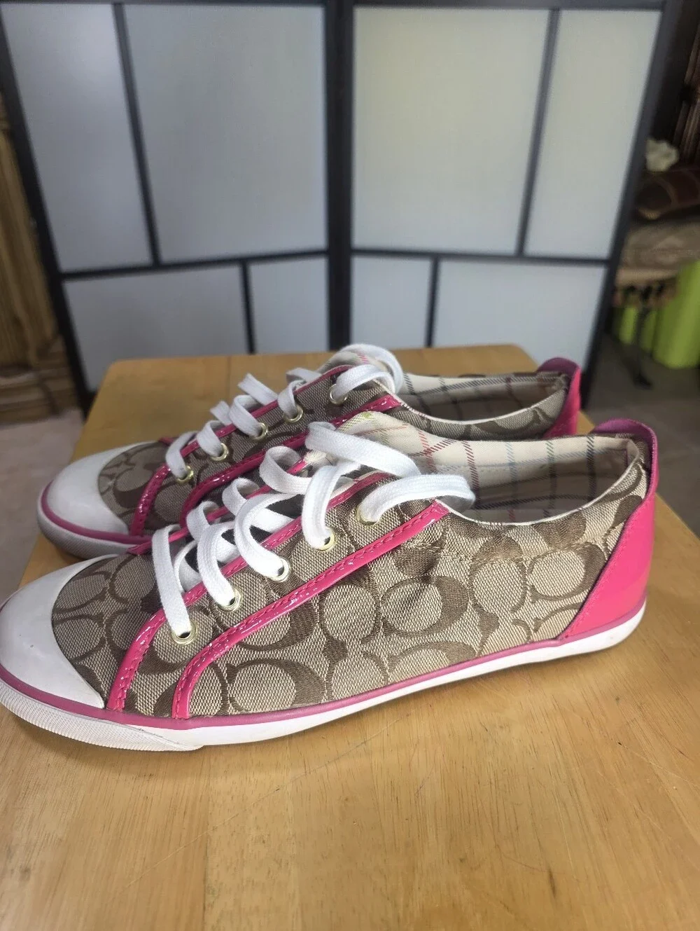 Classic Coach Women Low-Top Tennis Sneakers Brown & Pink Size 11